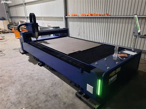 CNC fiber lézervágó gépek .